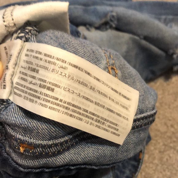 Abercrombie & Fitch Distressed Skinny Jeans - Picture 3 of 12